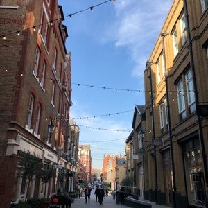 Meet your Posher, St. clair